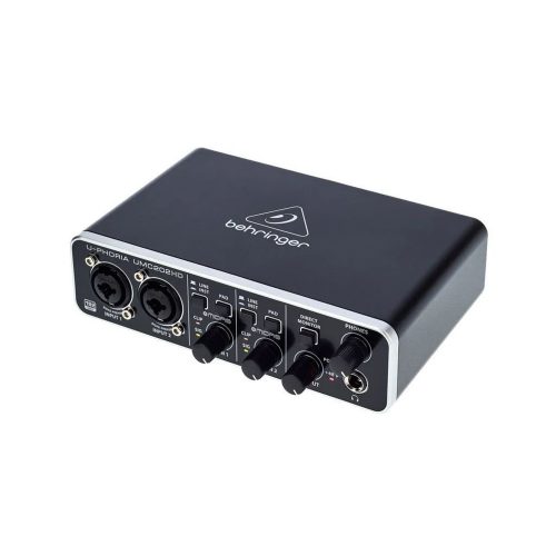 Звуковая карта Behringer UMC202HD
